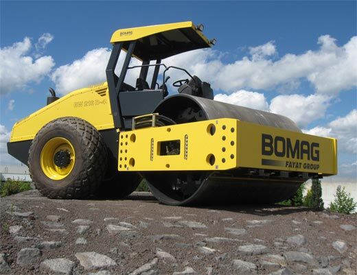 BOMAG BW215D-40 Walzenzug